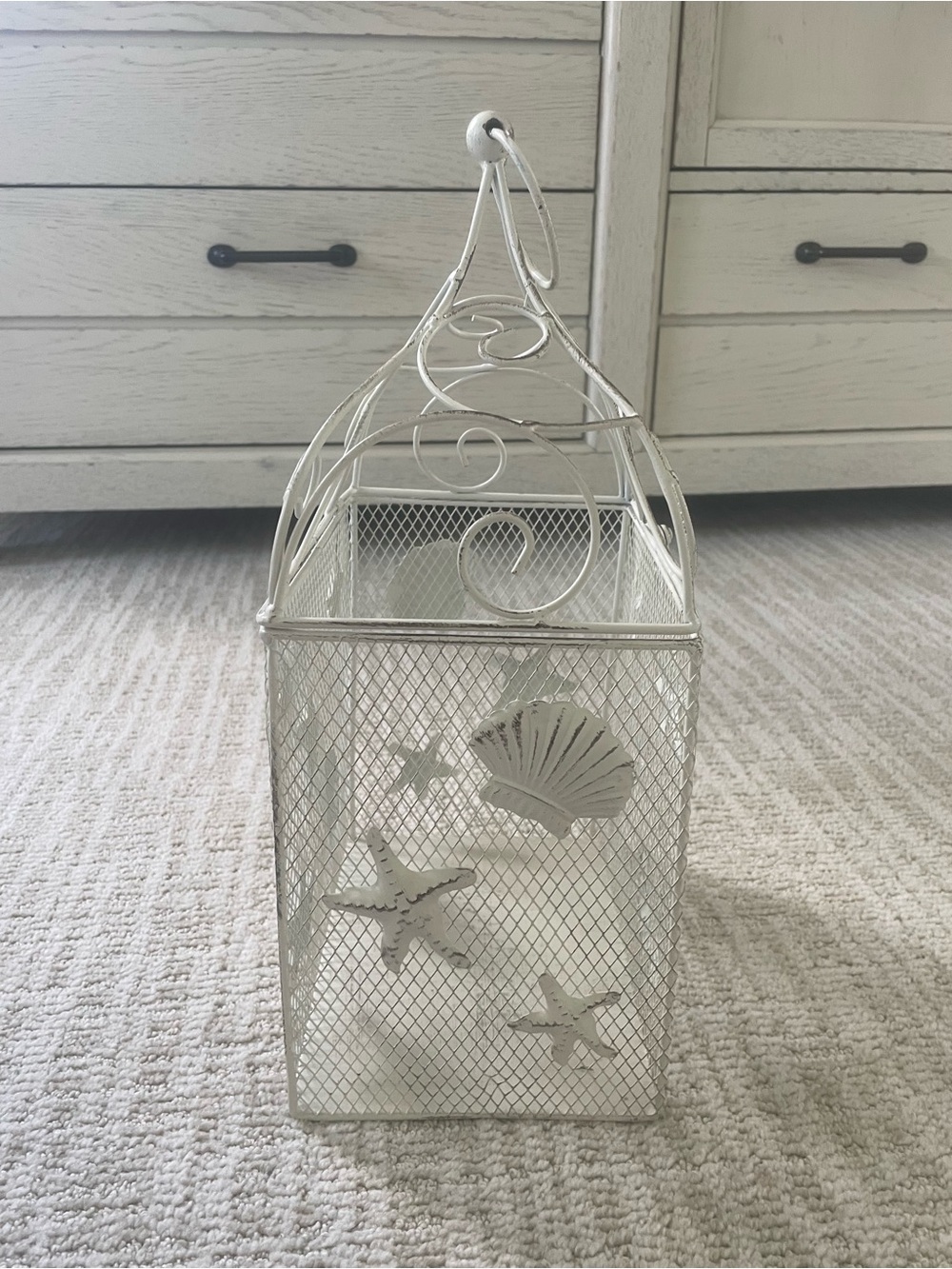 White Coastal Decorative Metal Box with Starfish & Shell Details - Picture 8 of 14